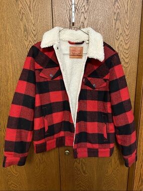 Levi’s Red & Black Buffalo Plaid Sherpa-Lined Jacket Small